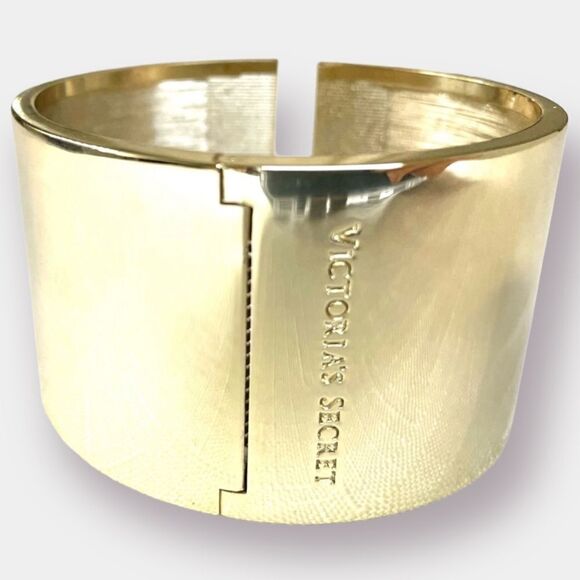 Gold Toned Spring Cuff with Rhinestones Victoria's Secret - Picture 3 of 4